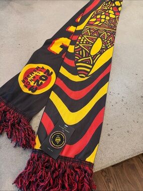 2023 Member Seattle Sounders  Soccer Scarf in Black, Red & Yellow with pin